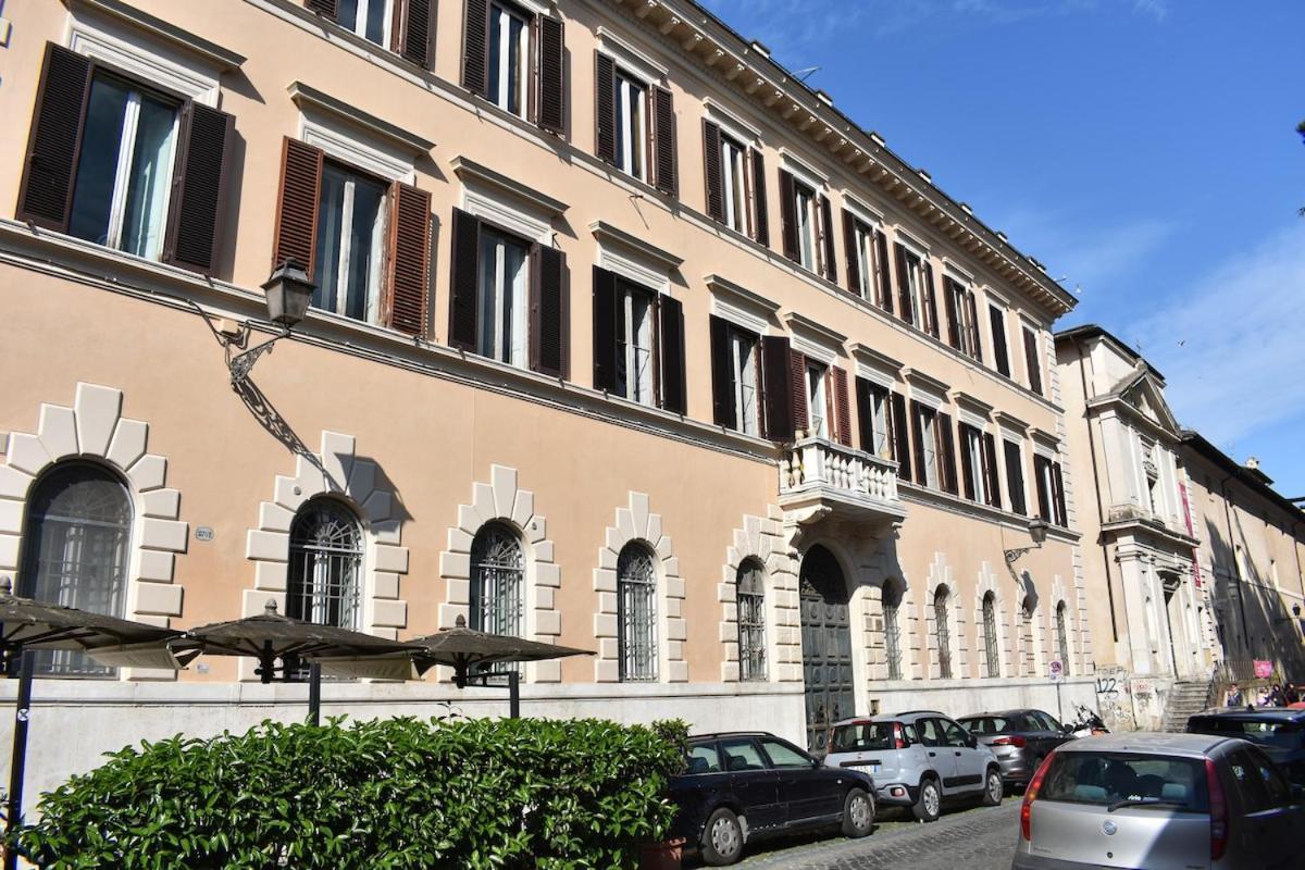 Casa Beatrice, Trastevere * Roma